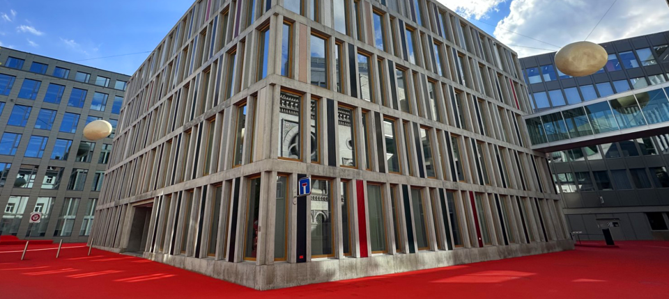 Déménagement à la place Raiffeisen