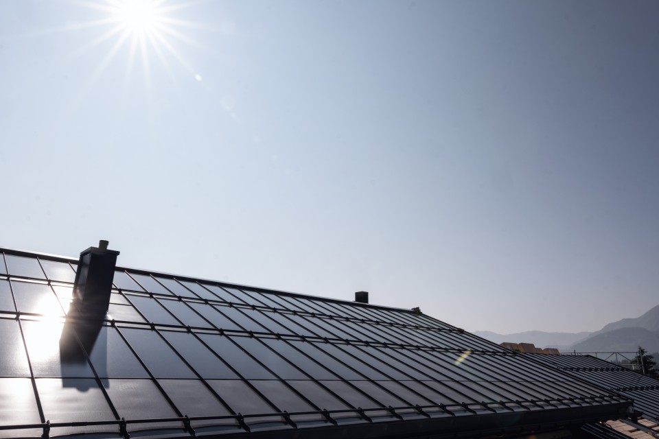 Lussmann Spenglerei und Bedachungen AG Indach-Photovoltaik-Roofit.Solar