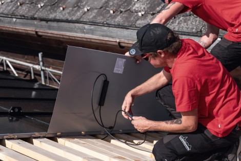 Lussmann Spenglerei und Bedachungen AG Indach-Photovoltaik-Roofit.Solar