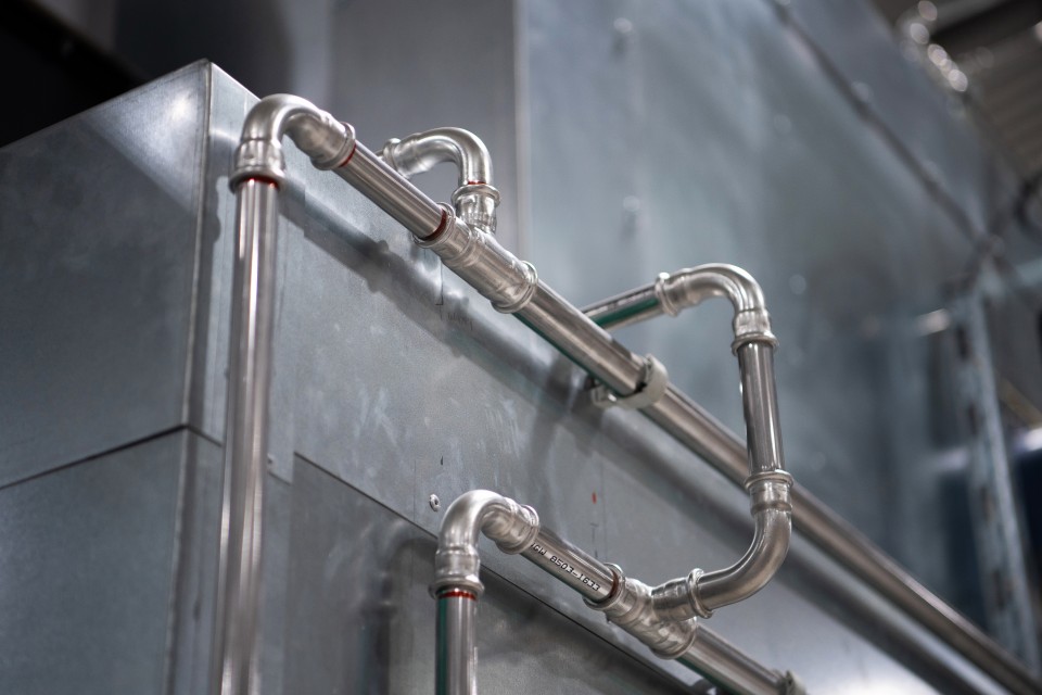 Swisspearl Schweiz AG Geberit GIS-Vorwand Geberit Mapress Geberit Cool-FIT Geberit Pluvia
