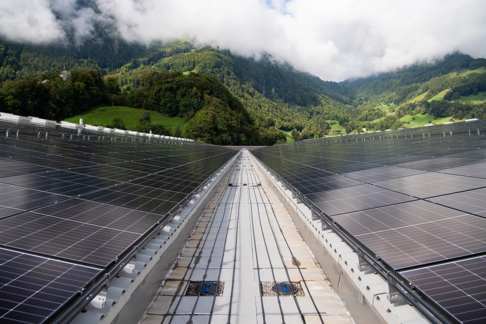 Swisspearl Schweiz AG Geberit GIS-Vorwand Geberit Mapress Geberit Cool-FIT Geberit Pluvia