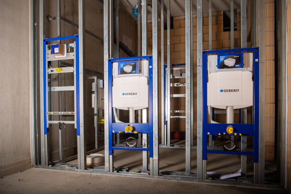 Swisspearl Schweiz AG Geberit GIS-Vorwand Geberit Mapress Geberit Cool-FIT Geberit Pluvia