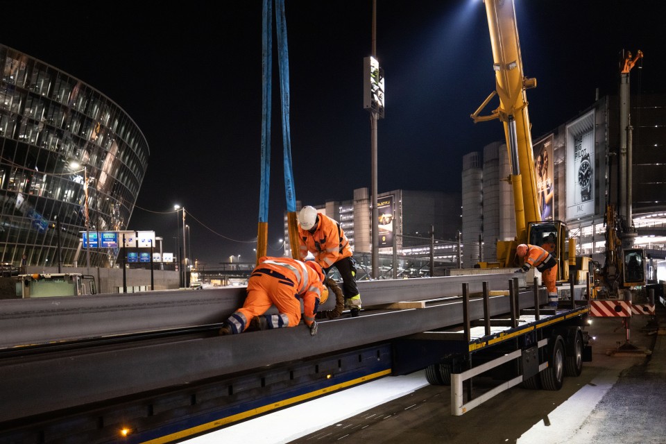 Aéroport de Zurich poutrelles en acier poutrelles à larges ailes parois berlinoises
