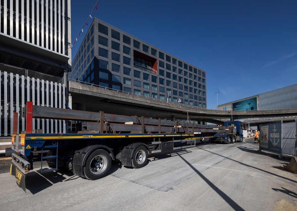 Aéroport de Zurich poutrelles en acier poutrelles à larges ailes parois berlinoises