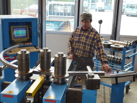 Vertical Technik AG profilés en acier tôles