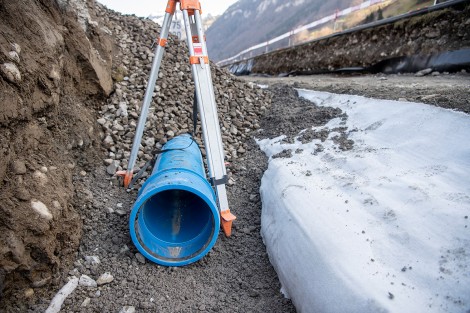 Sanierung Bahnstrecke Stansstad–Engelberg Geotextilien Sickerrohre