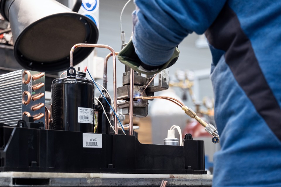 Schulthess Produktion AG tôles composants mécaniques semiproduits