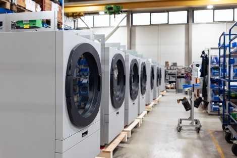 Schulthess Produktion AG tôles composants mécaniques semiproduits
